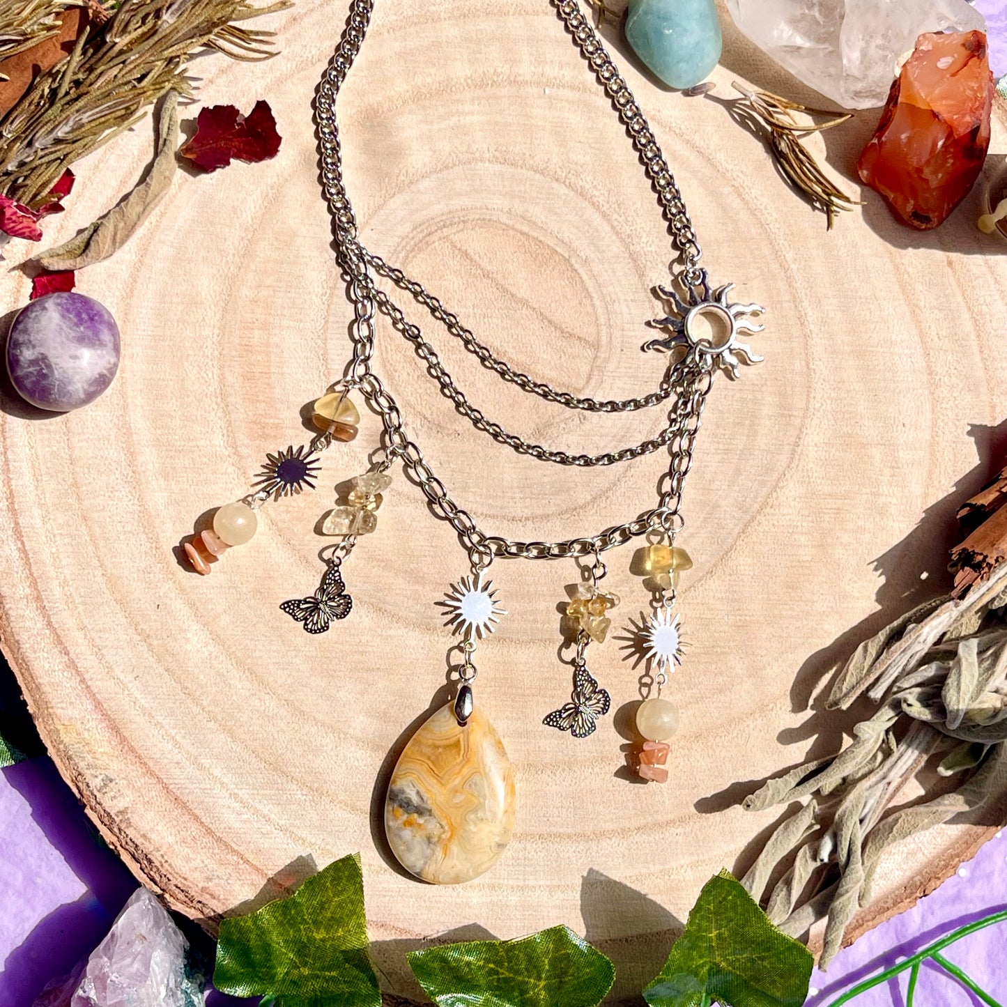 shining rays necklace
