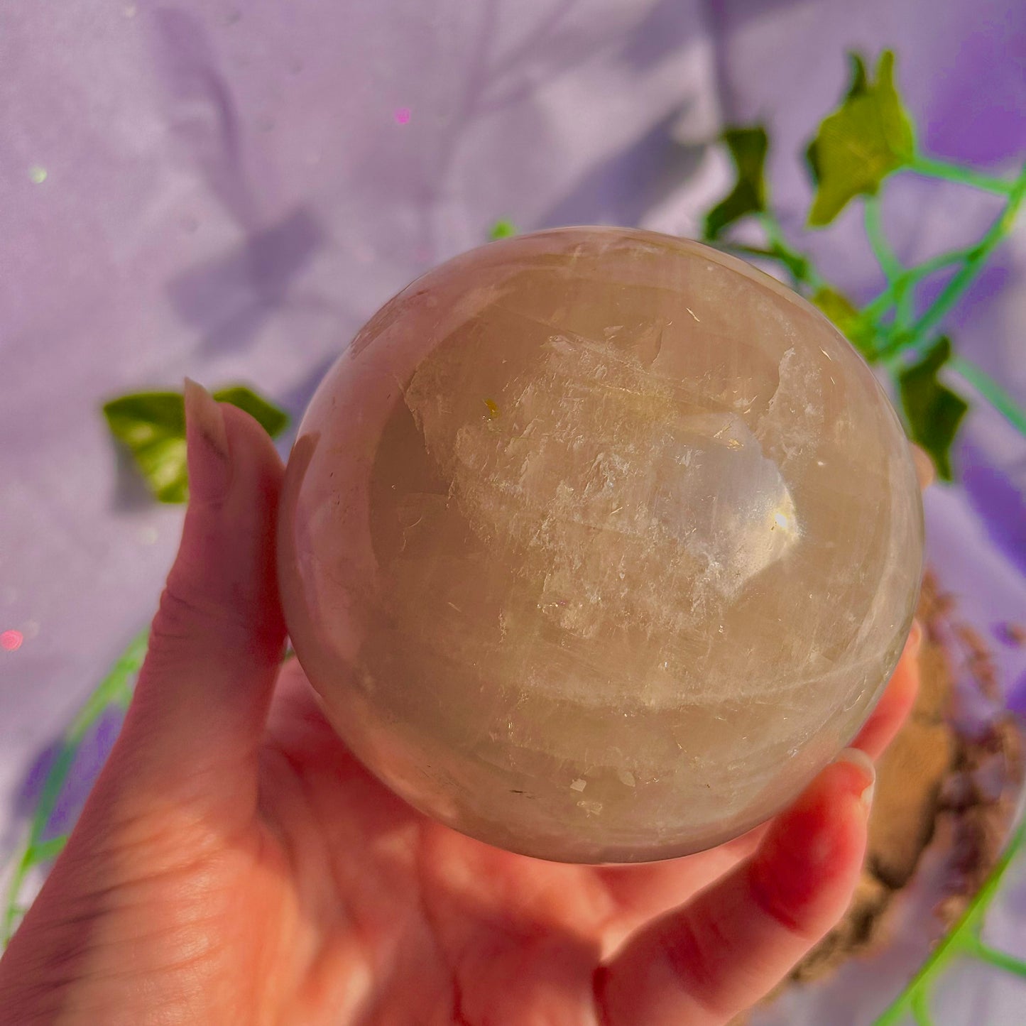 sphère de quartz rose bleu ~ 626g