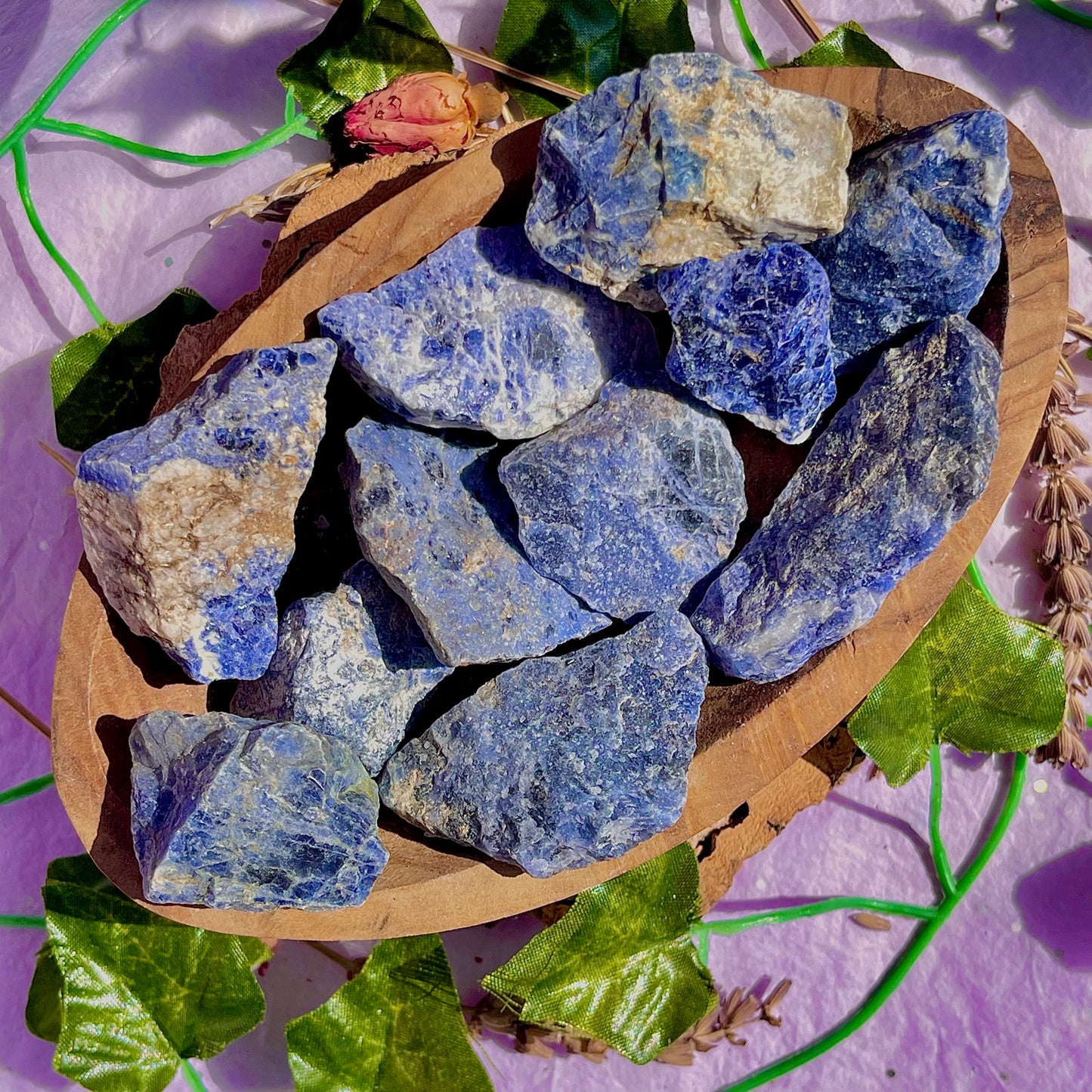 raw/rough sodalite