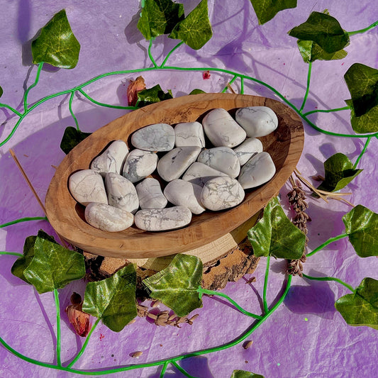 white howlite tumble
