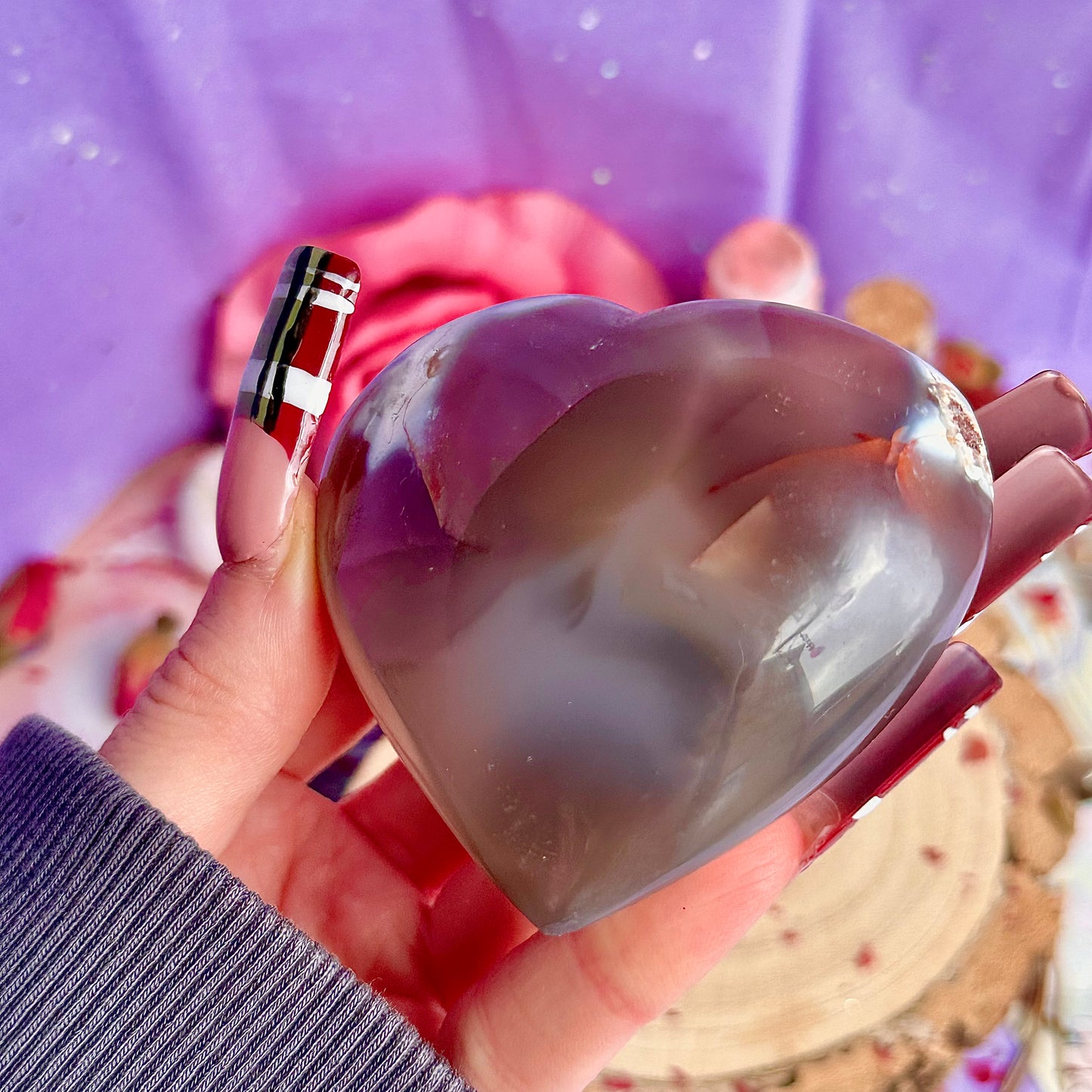 orca agate heart carving B