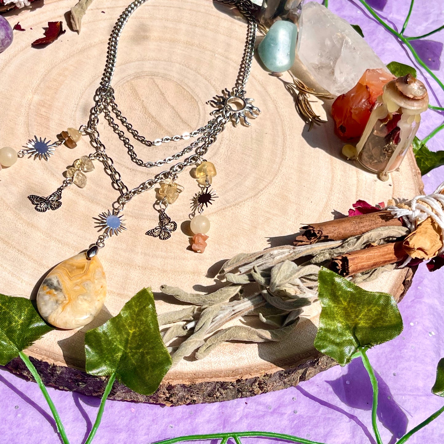 shining rays necklace