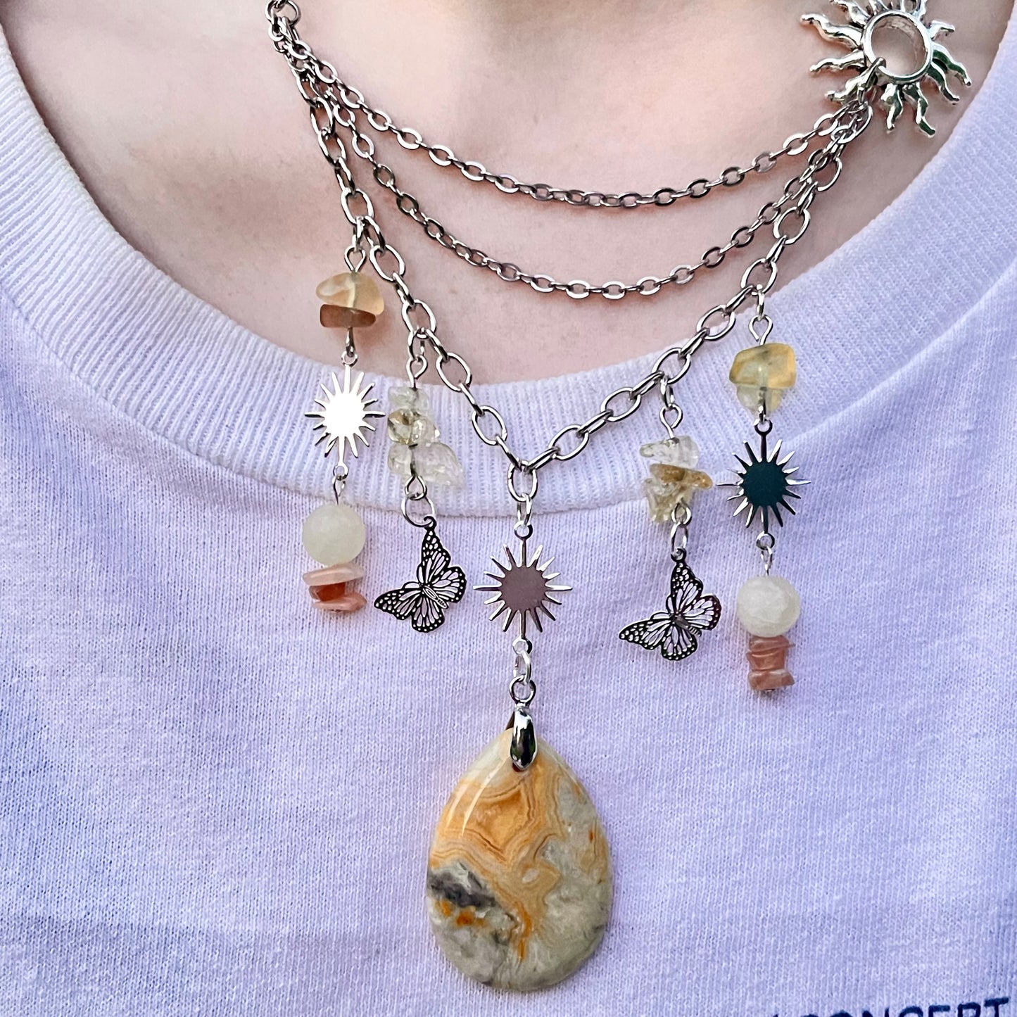 shining rays necklace