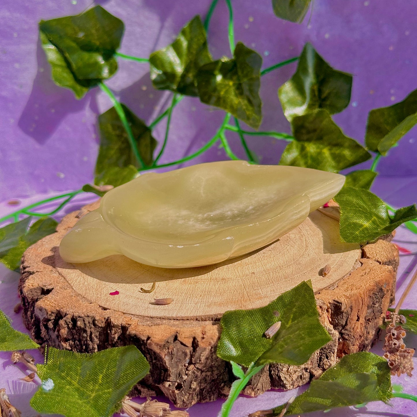 banded calcite / onyx leaf bowl carving