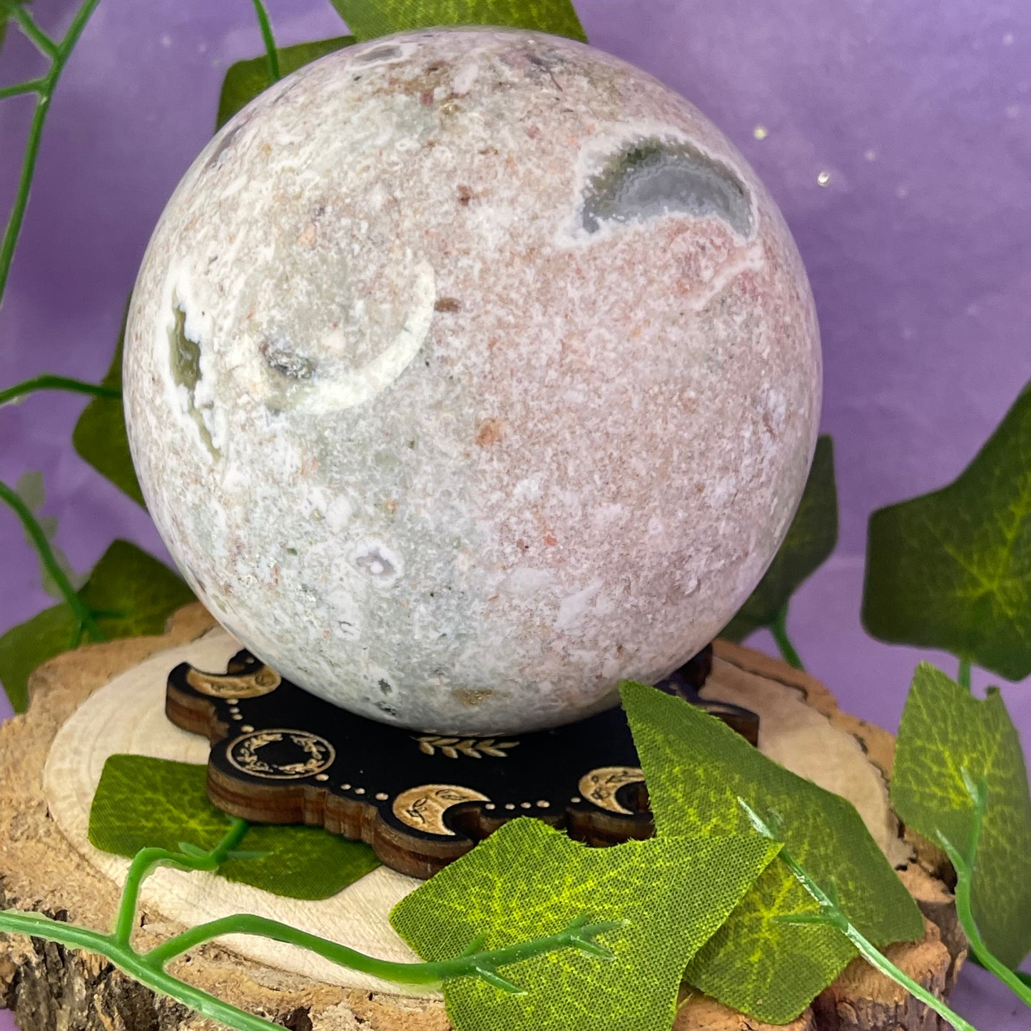 sea jasper sphere A 0.810kg