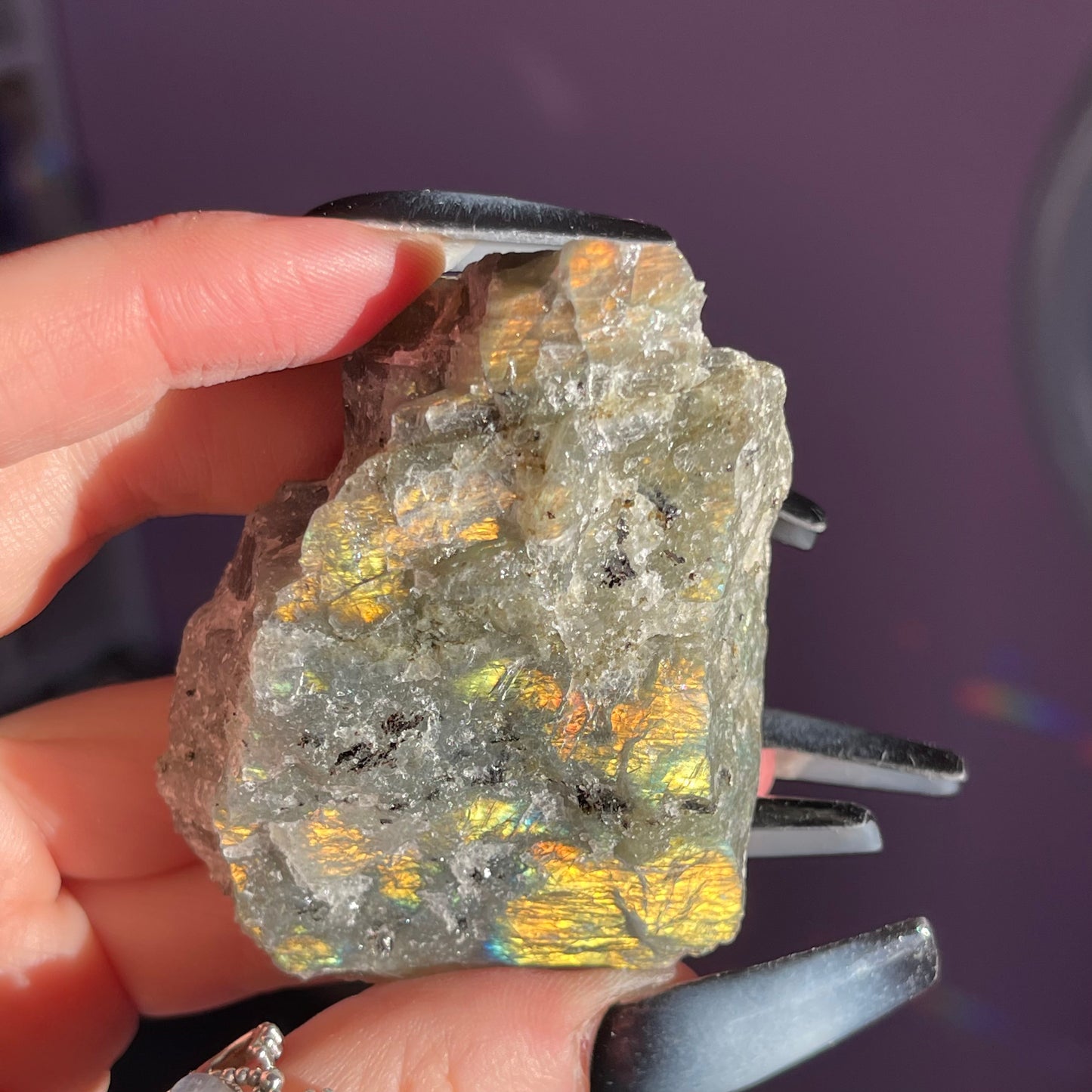 raw/rough labradorite (sunset flash)